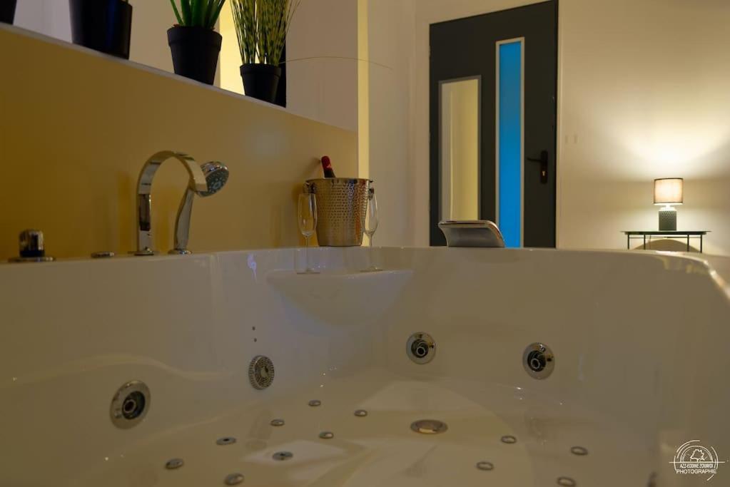 Suite Le Cocoon & Spa By Nancyintimelounge Exteriér fotografie